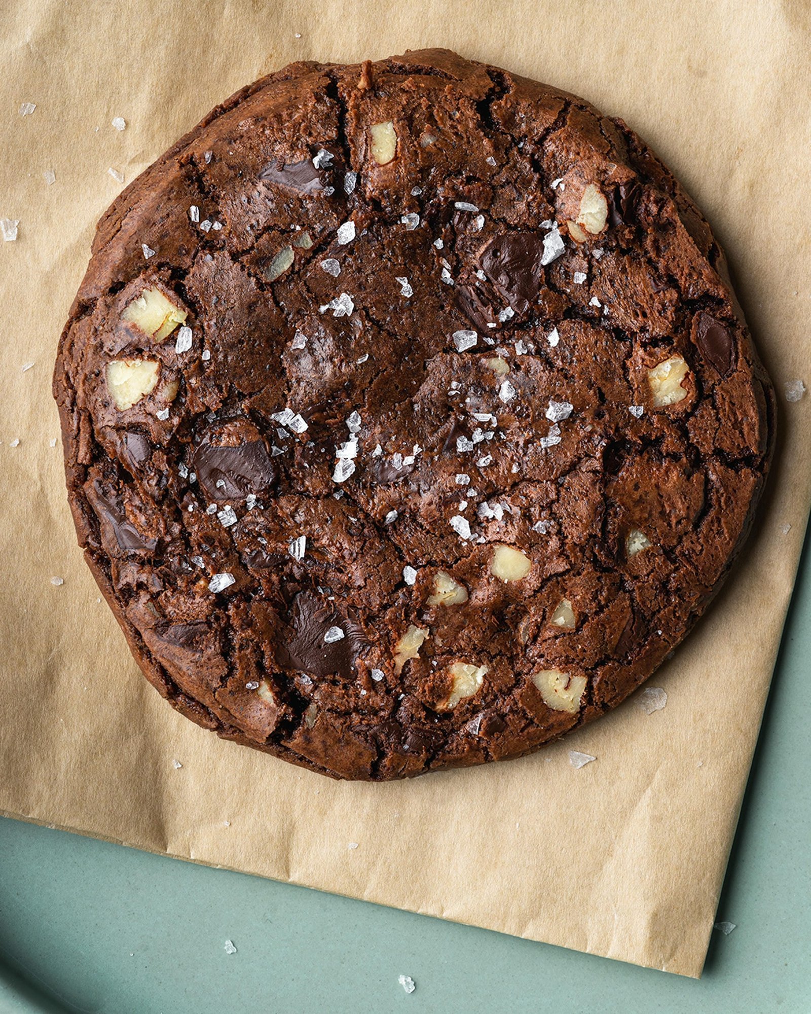 Double chocolate chip, Hazelnut & sea salt (box of 3)