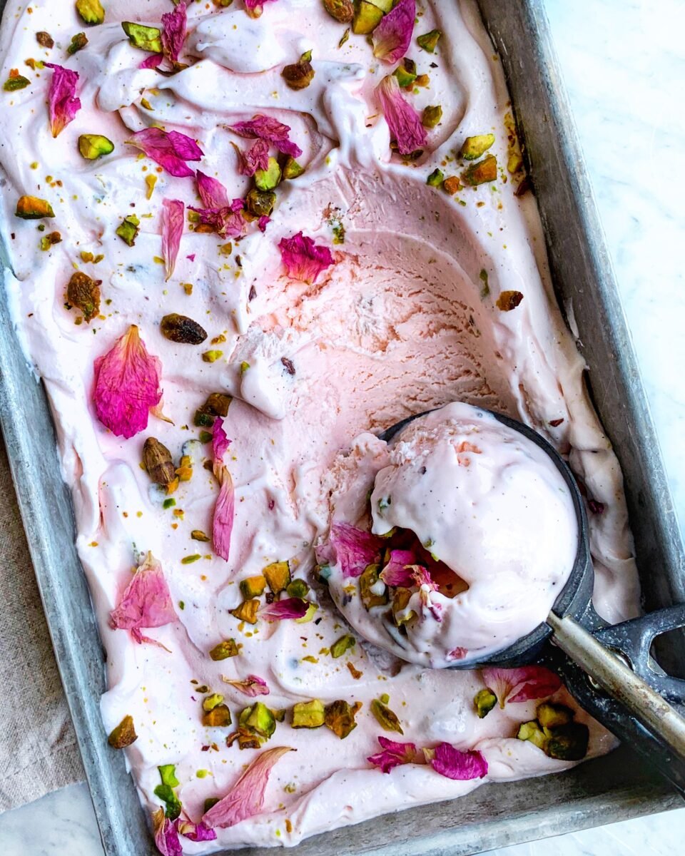 Rosemilk & candied pistachio